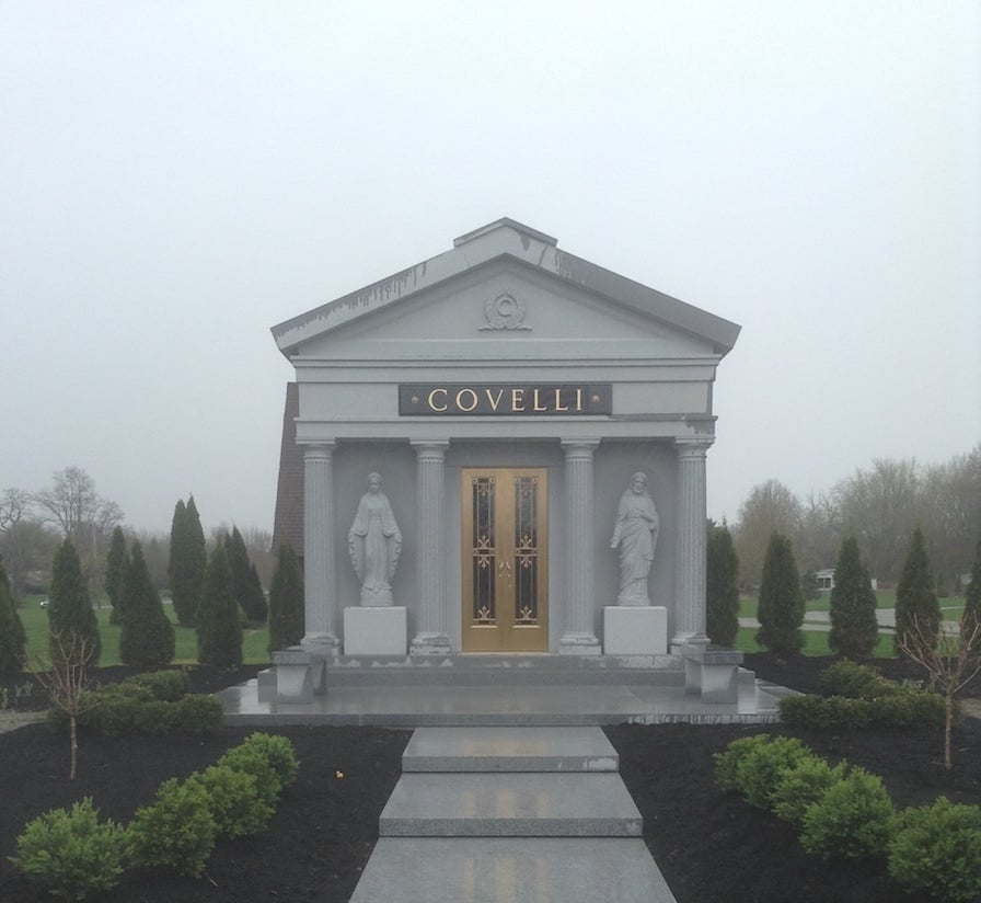 5 Design Elements for Custom Mausoleums
